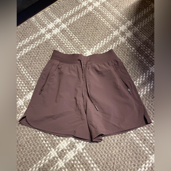Lululemon Shorts - Picture 1 of 4